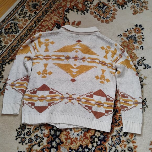 Men's Cowl Neck Button up Sweater - Picture 4 of 6